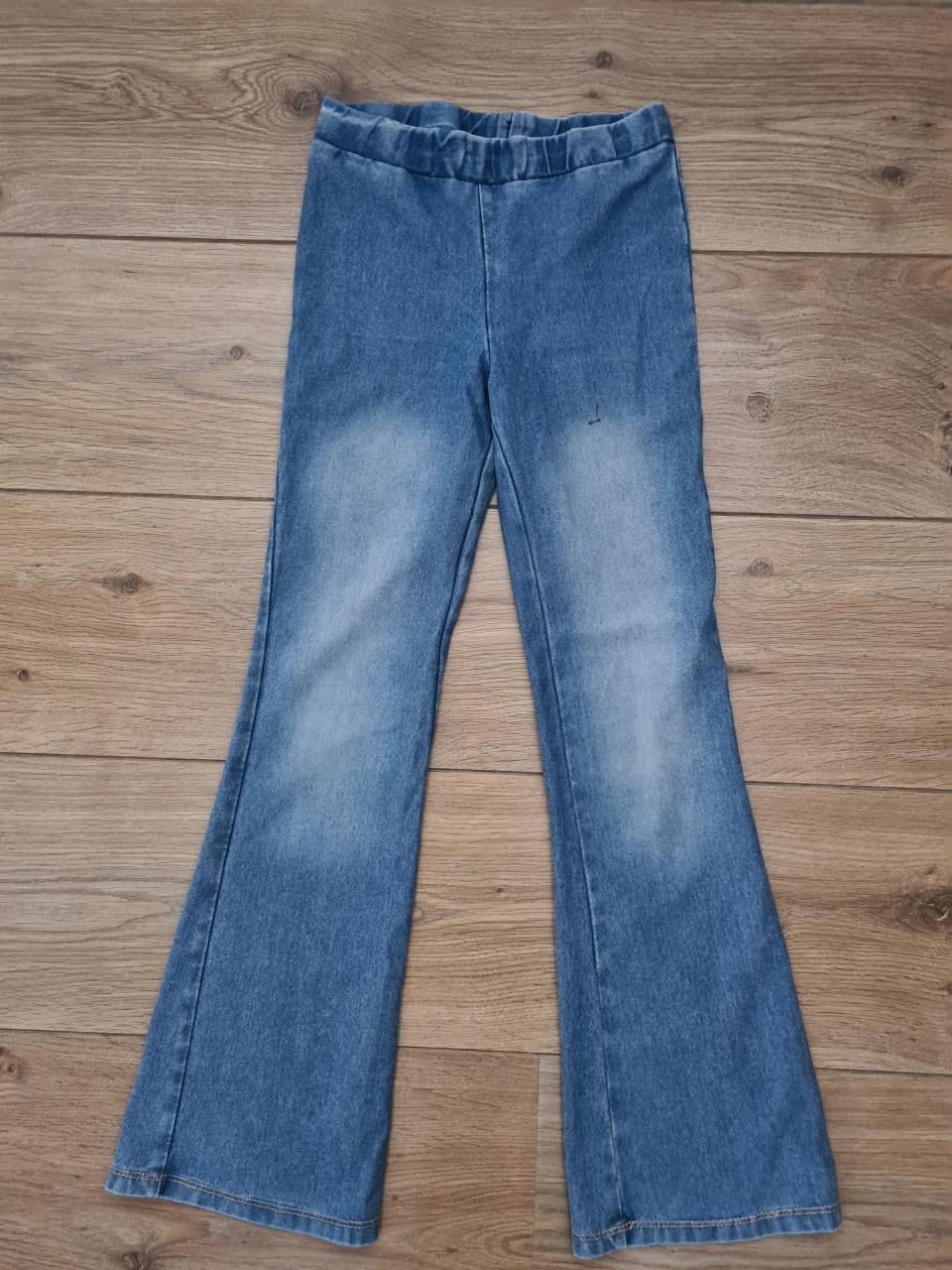 H&M flared jeans maat 128 - Zachte spijkerstof