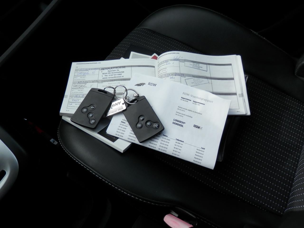 Auto Garant Biedt Aan: Renault Scenic 2.0 Bose Automaat
