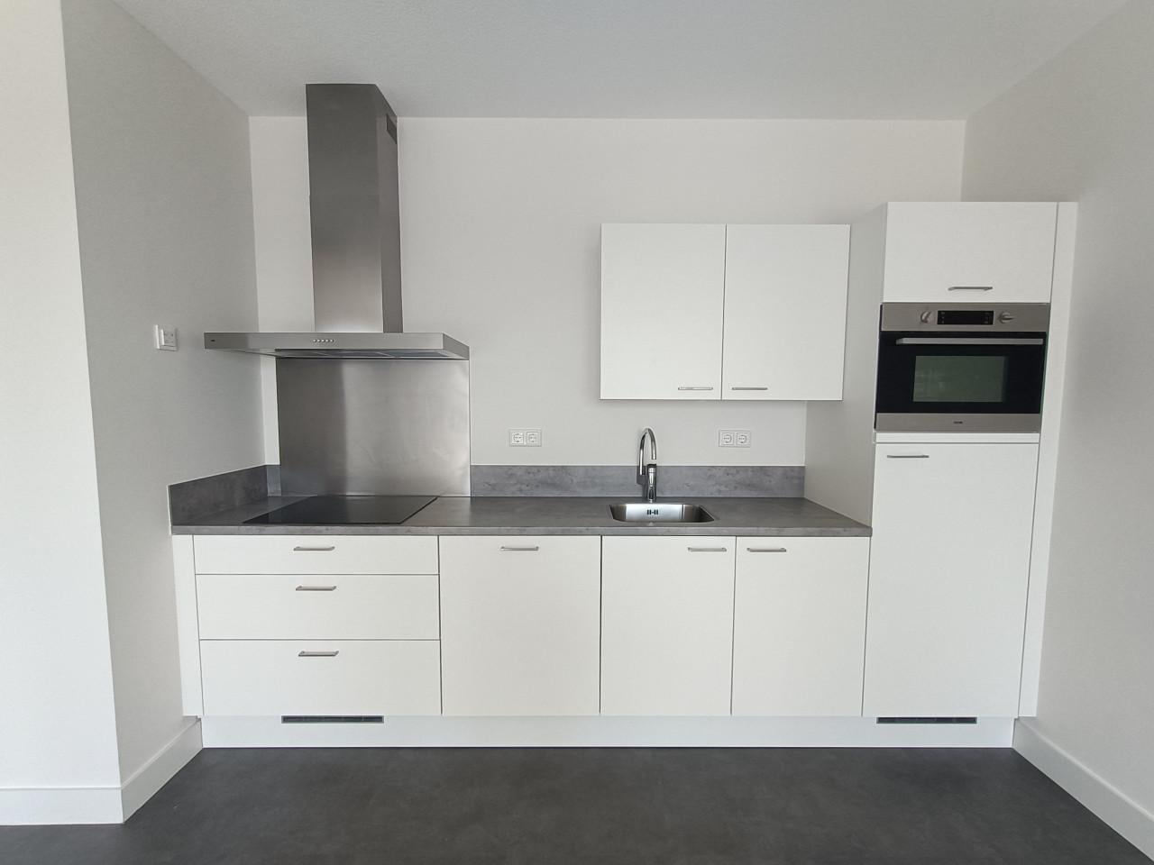 TE HUUR: per 1 april appartement Piet Heinstraat Goes!