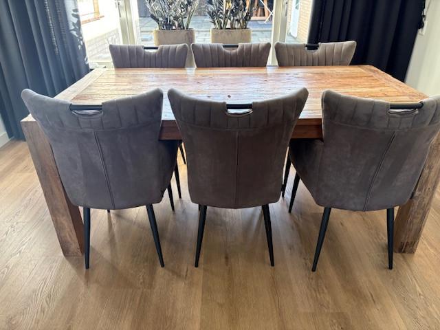 Eethoek met 6 stoelen