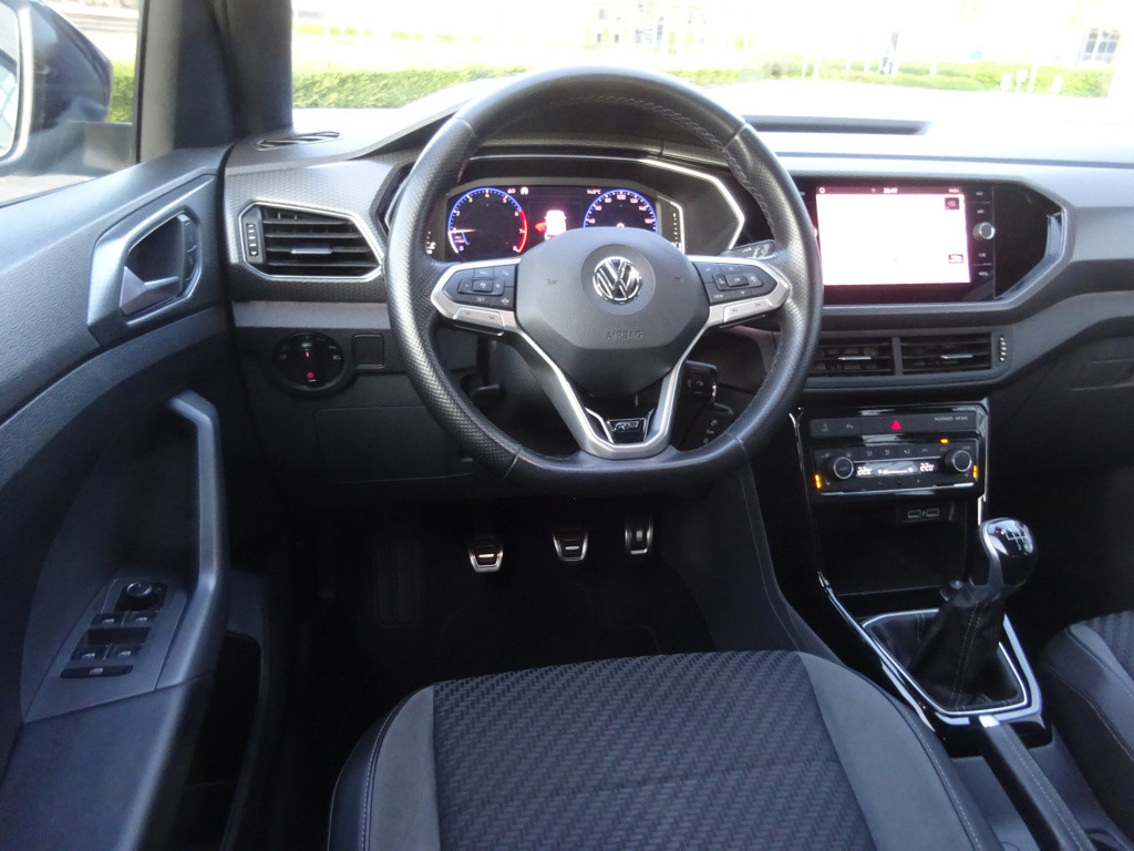 Volkswagen T-cross 1.0 tsi r-line virtual cockpit / camera / lm velgen / cl