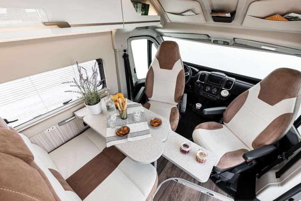 Elnagh E-Van Duo Premium - Automaat - Lengtebedden - 2024