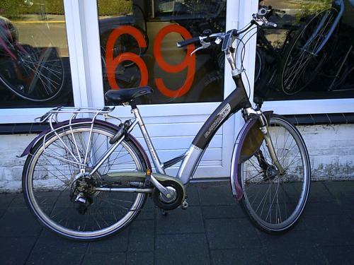 Gebruikte Batavus damesfiets 50cm verende zadelpen 7 versnellingen