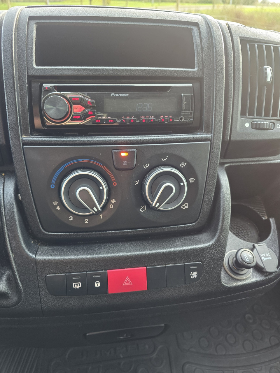 Citroen Jumper 28 2.0 BlueHDi L1H1 [Geleverd inclusief camperkenteken]
