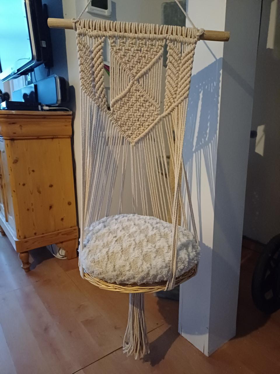 NIEUW: rond fluffy (zacht, aaibaar) crème kussen, 40 cm