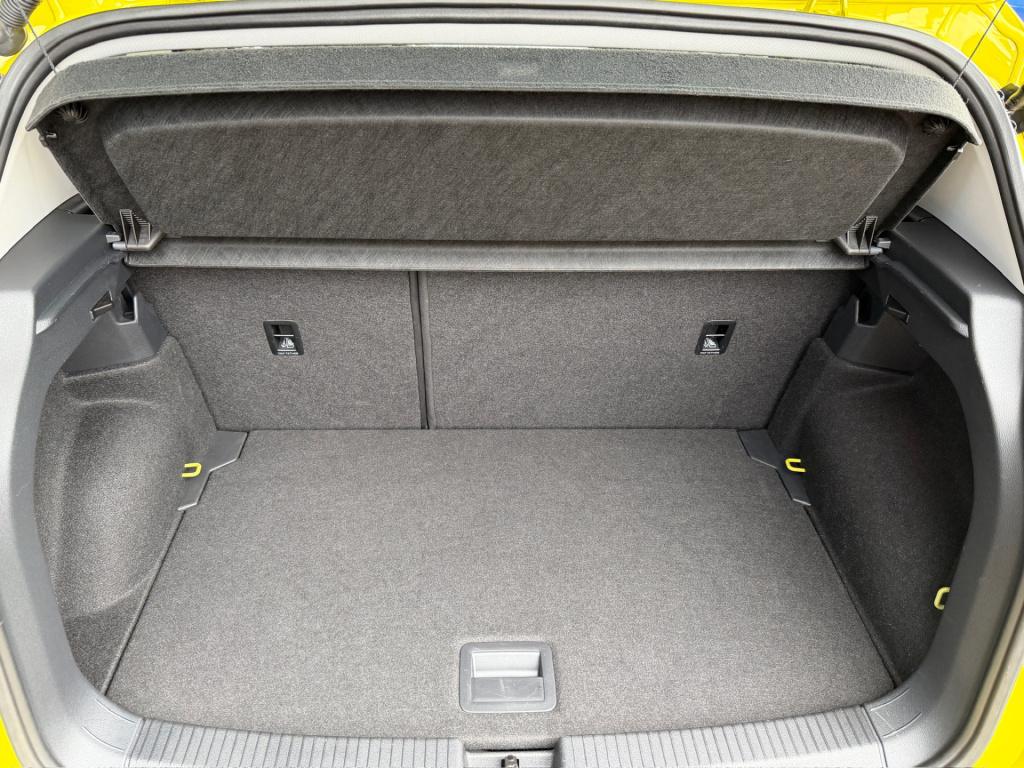 Volkswagen T-cross 1.5 tsi 150pk dsg style | trekhaak | led gril | camera |