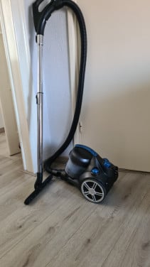 Cycloonstofzuiger merk KOENIC in zeer goed staat-850W