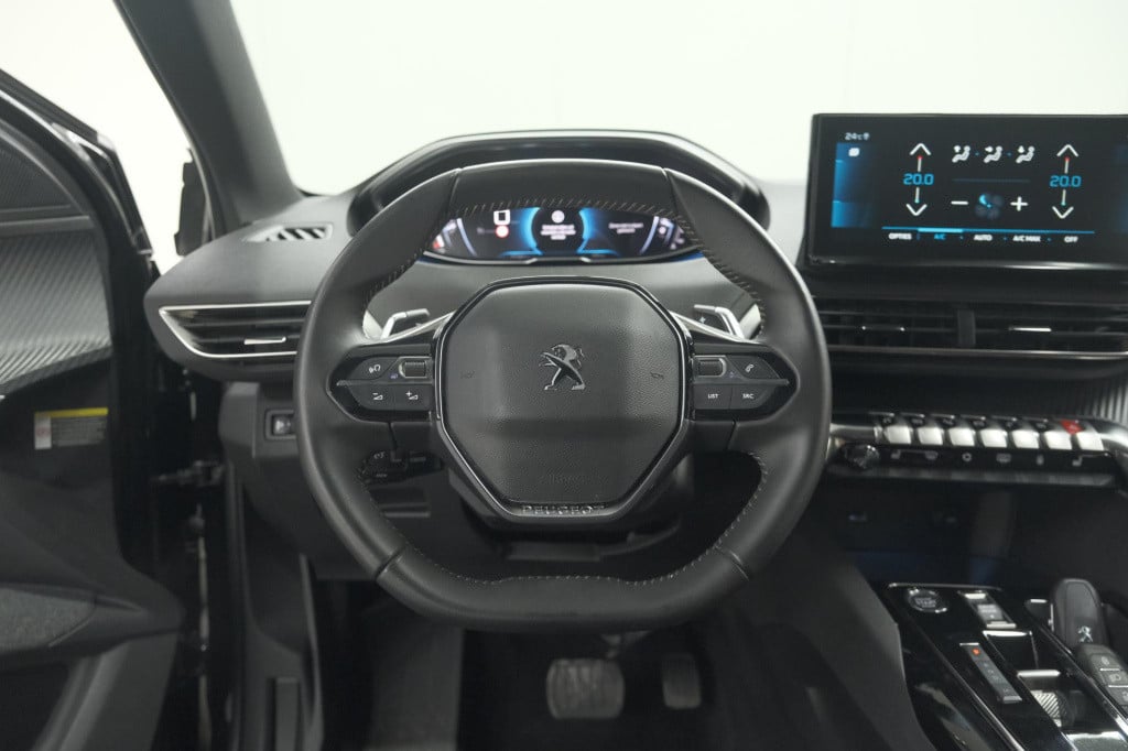 Peugeot 5008 puretech 130 eat8 active pack | 7 zitplaatsen | camera | navig