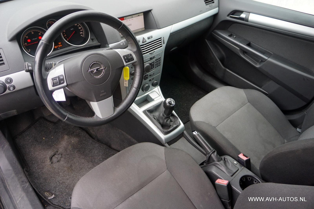 Opel Astra 1.7 cdti edition, grijs kenteken!
