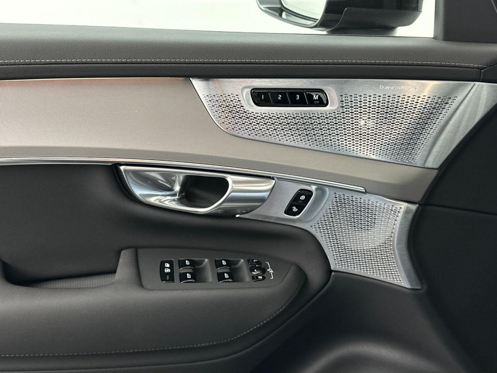 Volvo XC90 t8 awd gt ultra black edition bowers wilkins