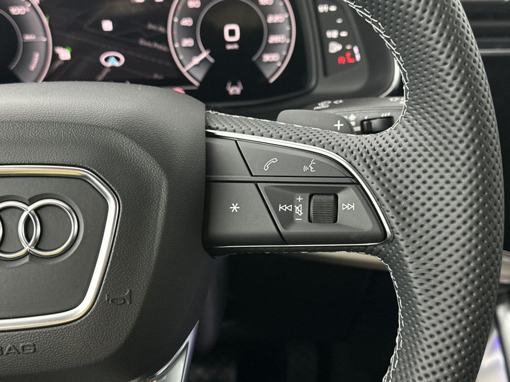 Audi Q7 pro line s 55 tfsi e 290 kw / 394 pk suv 8 versn.