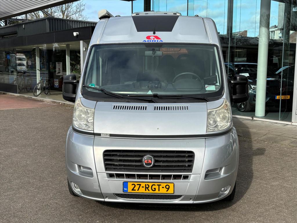 Adria Onbekend twin 2.3 d 600 sp buscamper| luifel| keuken|toilet