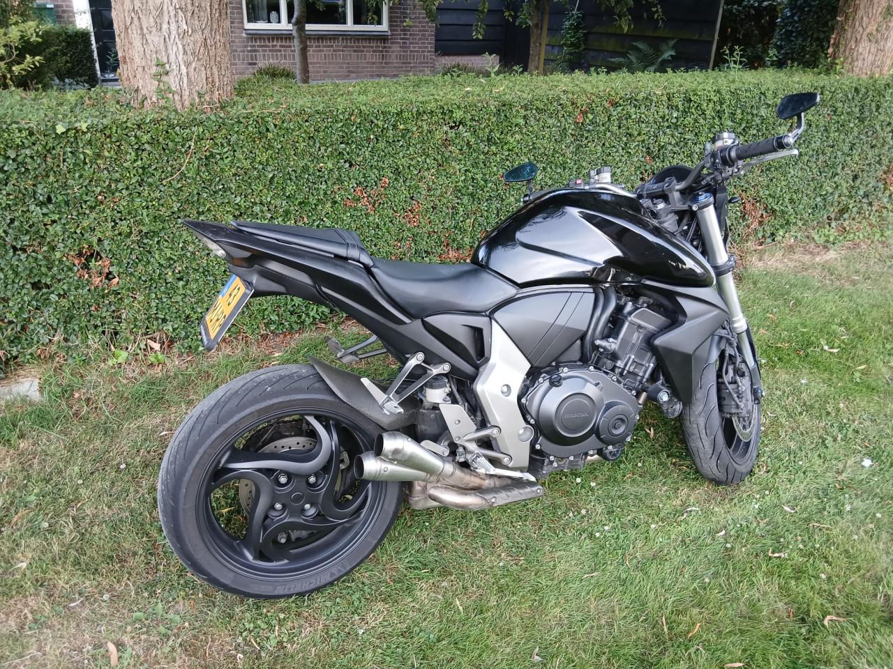 Honda CB1000R