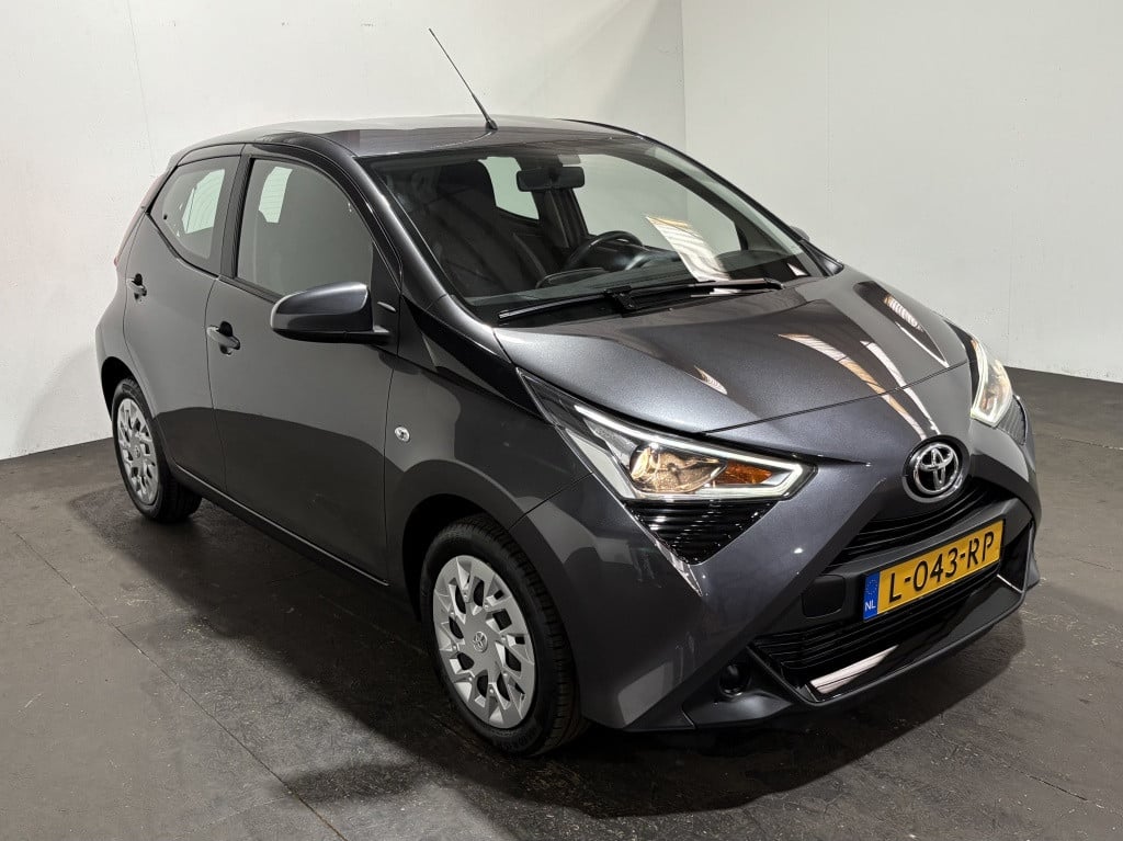 Toyota Aygo 1.0 vvt-i x-play