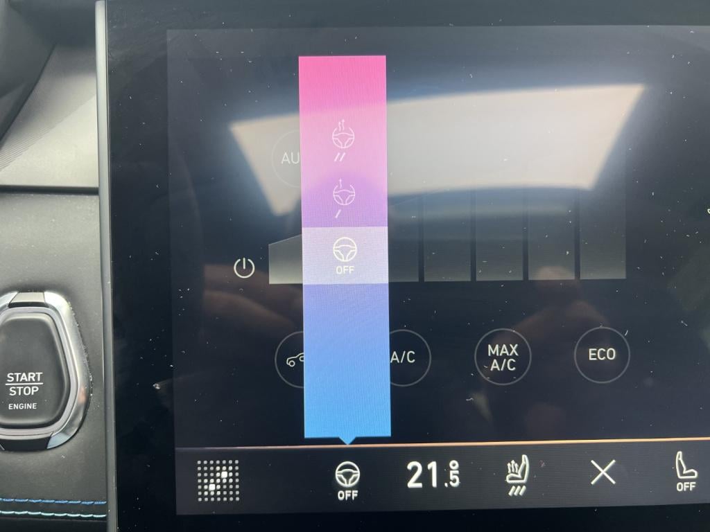 Lynk & Co 01 1.5 261pk phev , 360gr camera , pano dak , stuur en stoel verw