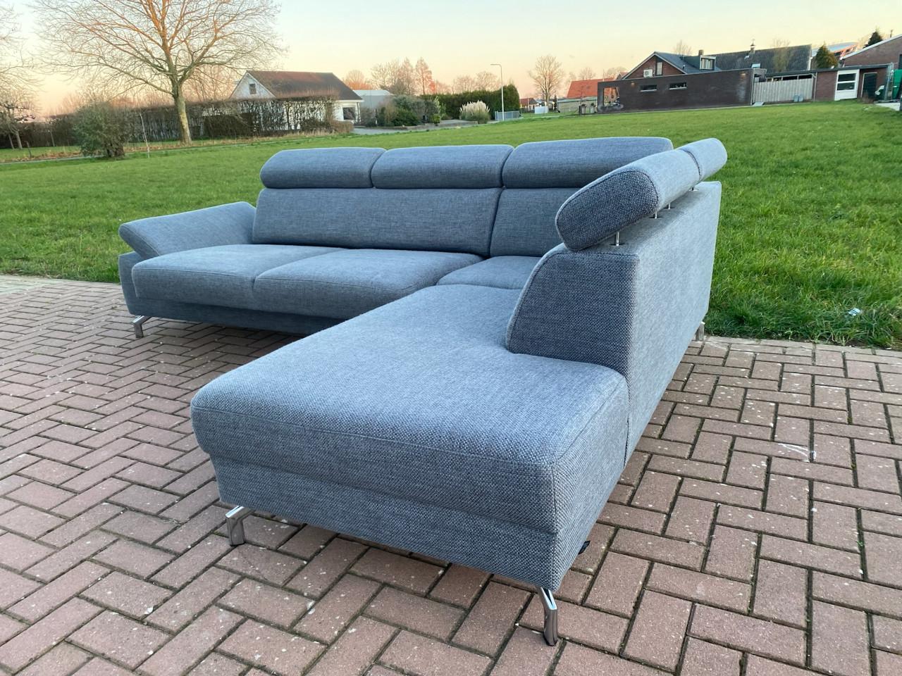 Montèl Grijze Stoffen Hoekbank- Gratis bezorging NL