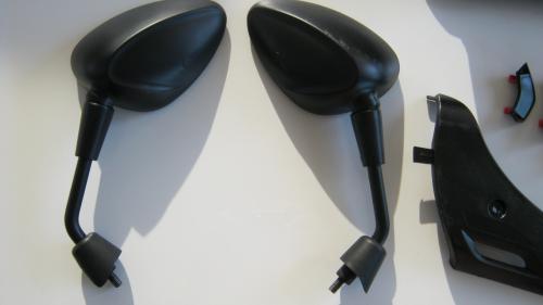 Z.G.A.N   KORTE SPIEGELS MAT ZWART 15 EURO