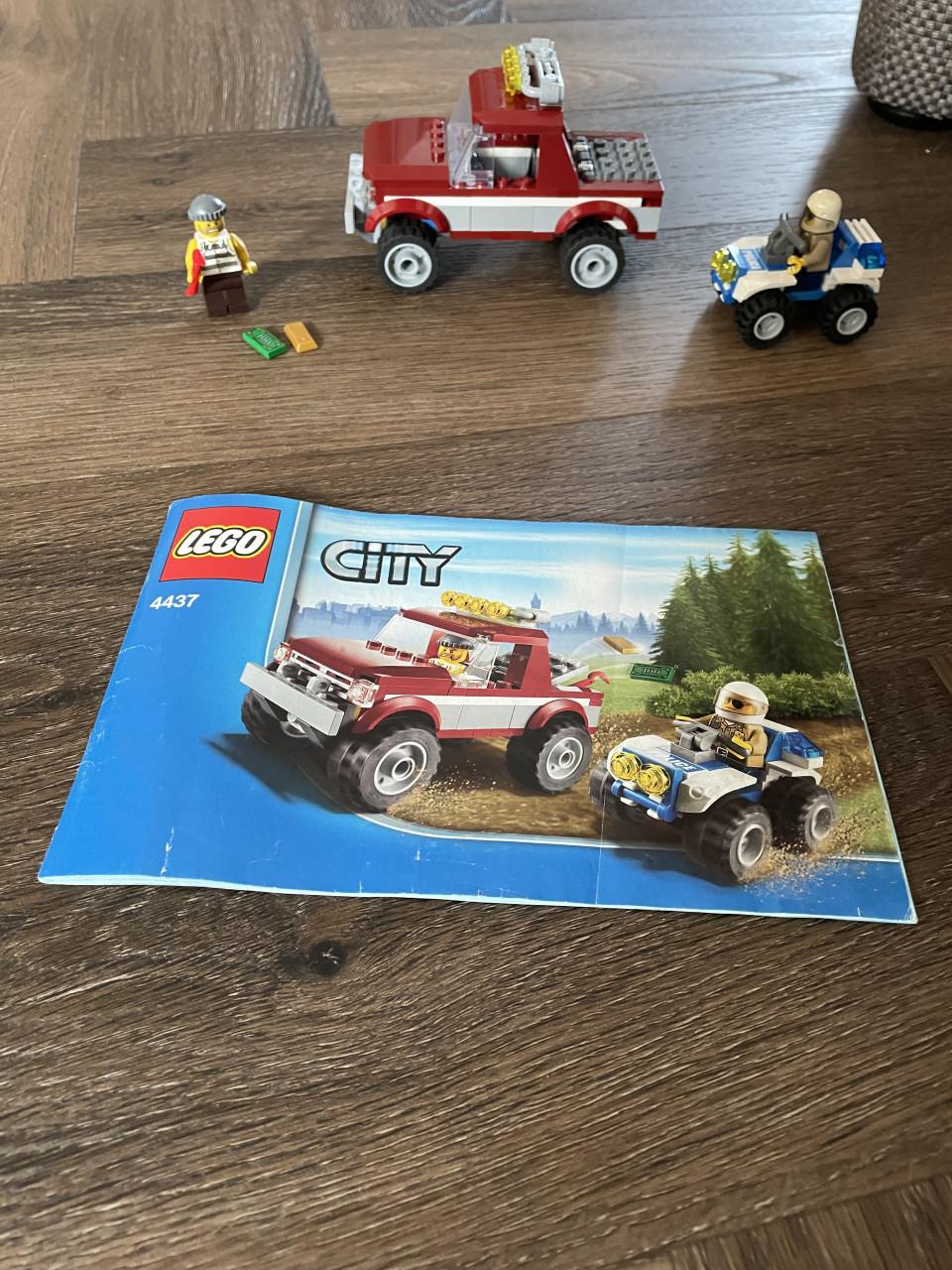 City lego: Politieachtervolging 4437