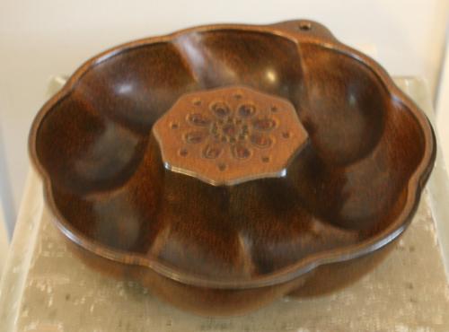 Oude bruine stenen puddingvorm