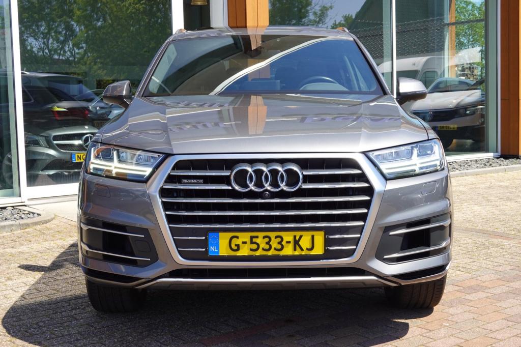 Audi Q7 3.0 tfsi quattro pro line + 7p