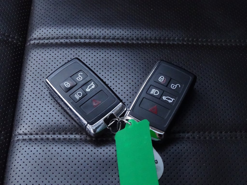 Land Rover Range Rover p400e hse dynamic | hud | matrix led | stoel ventila
