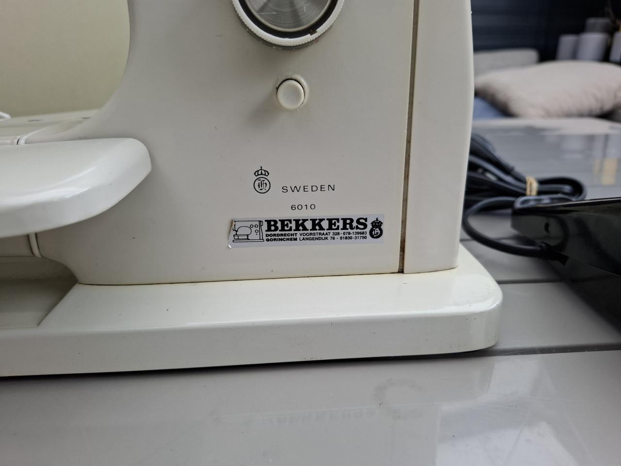 NAAIMACHINE, Husqvarna 2000, "model 6010.