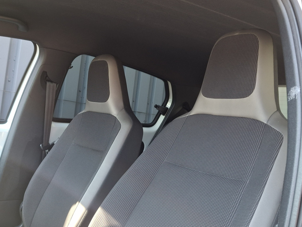 Volkswagen UP! 1.0 high up! bluemotion 5-deurs | stoelverwarming | navi | b