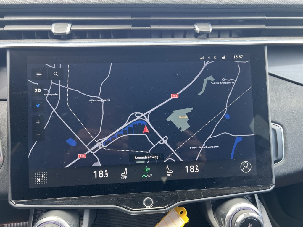 Lynk & Co 01 1.5 261pk phev plug in hybrid ,trekhaak , pano dak,car play