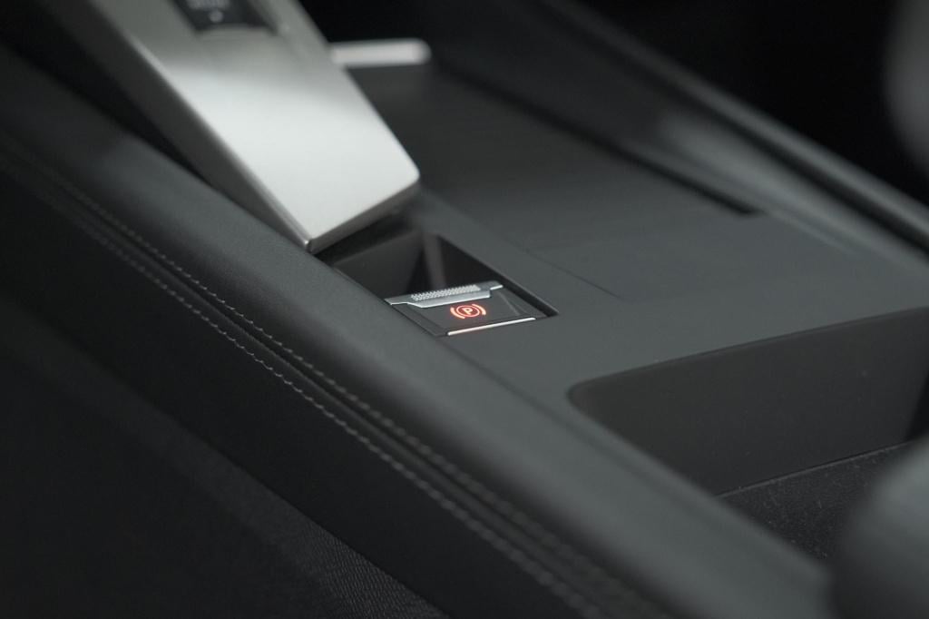 Peugeot 308 sw 1.6 plug-in hybrid 180 allure | camera | adaptieve cruise co