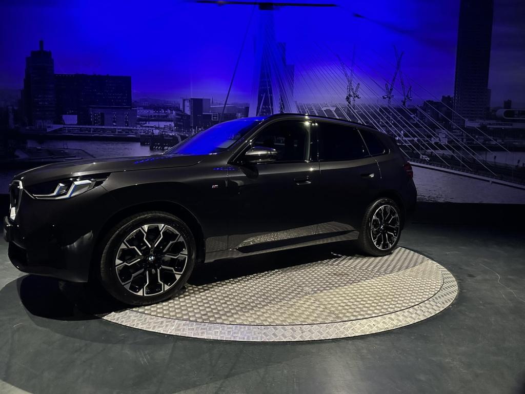 BMW X3 20 xdrive *pano*surroundview*parkass*driveass*leder*memory*