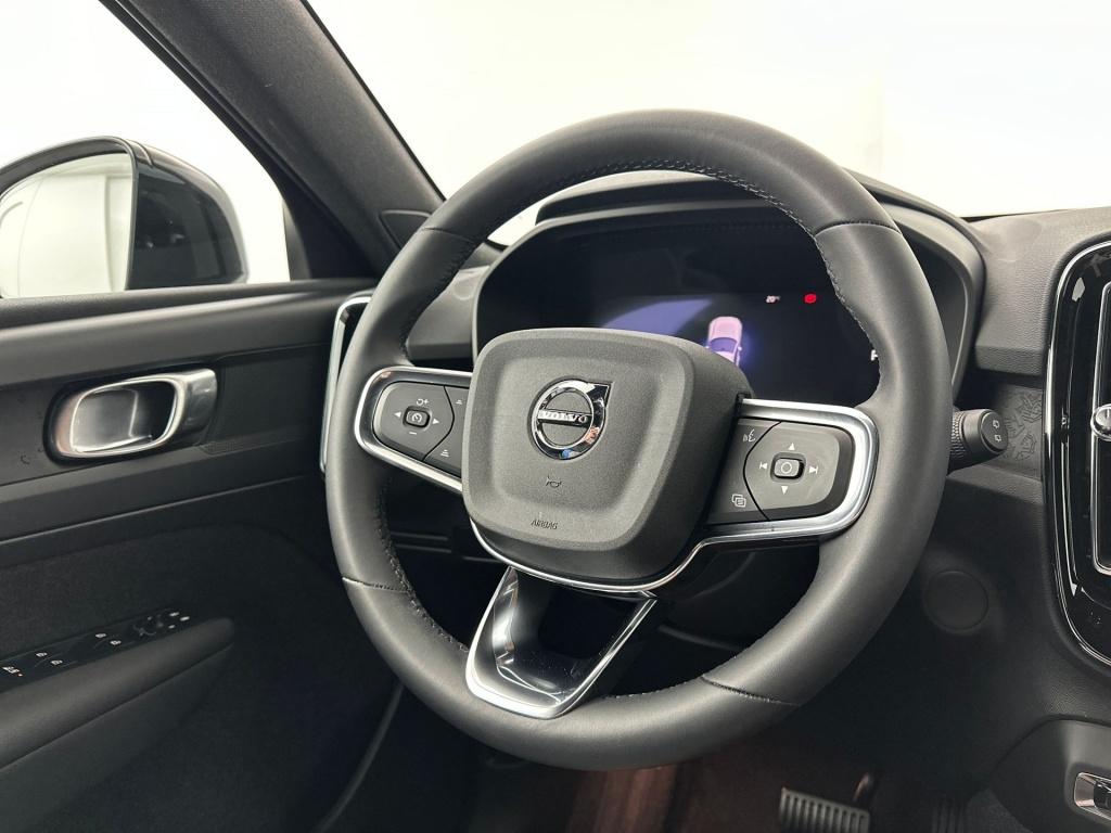 Volvo Ex40 twin motor 409pk plus 82kwh| adap.cruise| camera| stoelverwarmin
