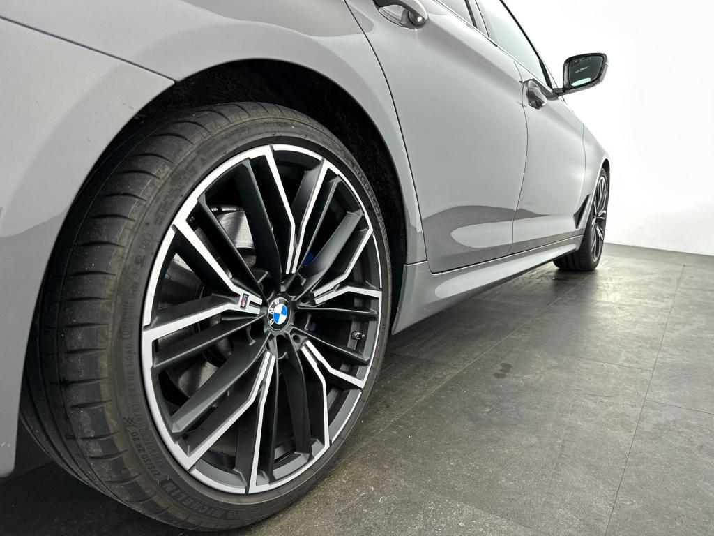 BMW 5 Serie touring 530e high executive m-sport