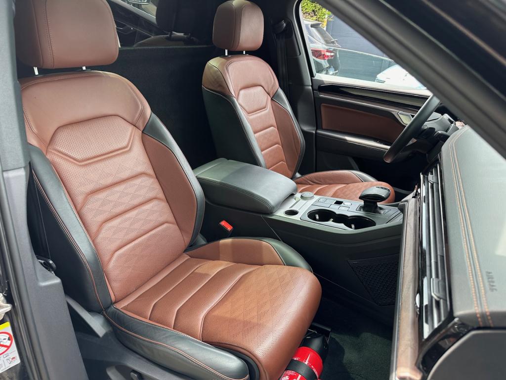 Volkswagen Onbekend touareg 3.0 tdi 4motion atmosphere | panoramadak | trek