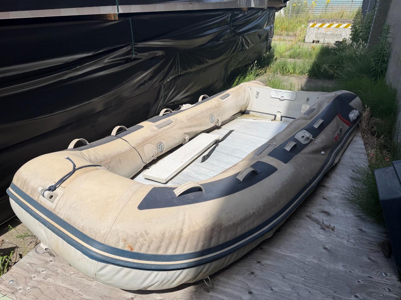 Rubberboot