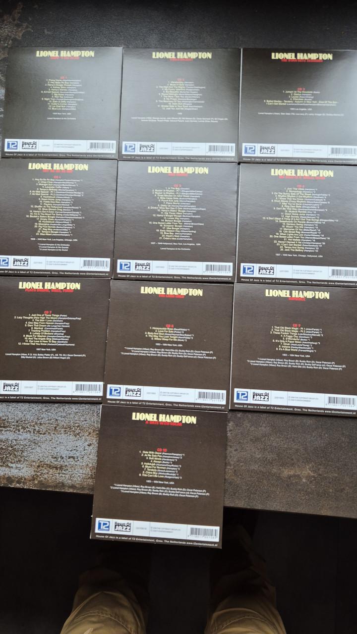 100 ! CD-BOX JAZZ LEGENDS