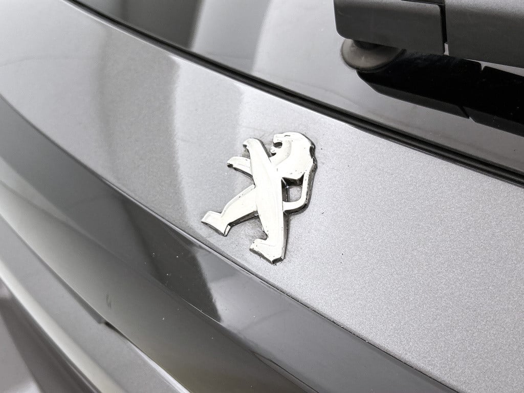 Peugeot 208 100 pk automaat allure | rijklaar | navi | camera | lm velgen |