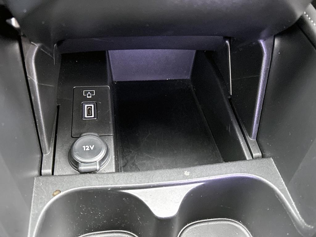Ds Ds 4 130pk automaat etoile | 180 camera | elektrische stoelverstelling |