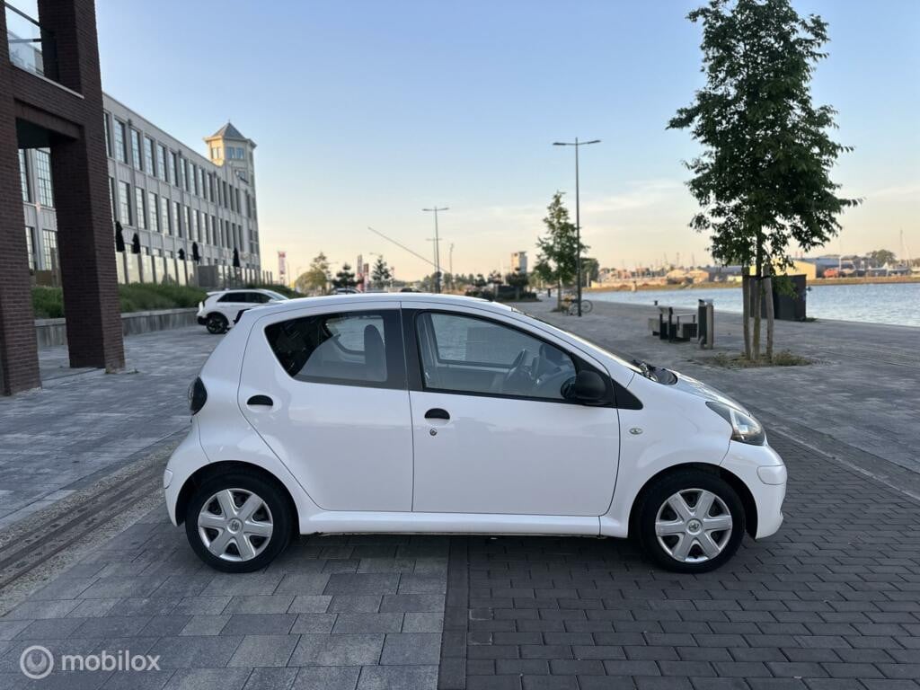 Toyota Aygo 1.0-12V Comfort Airco km124.035 5Drs BJ2010