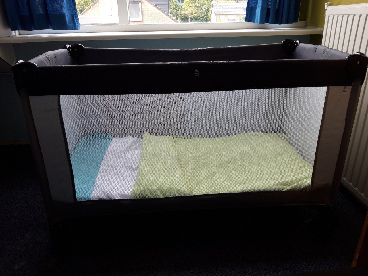 Kwalitatief campingbedje Prenatal incl. beddengoed