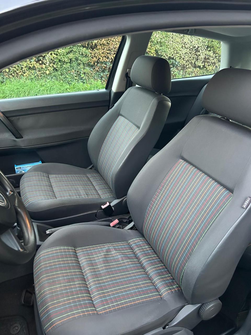 Volkswagen Polo 1.4-16V 75 PK | 141.839 km | Nieuwe APK tot november 2027