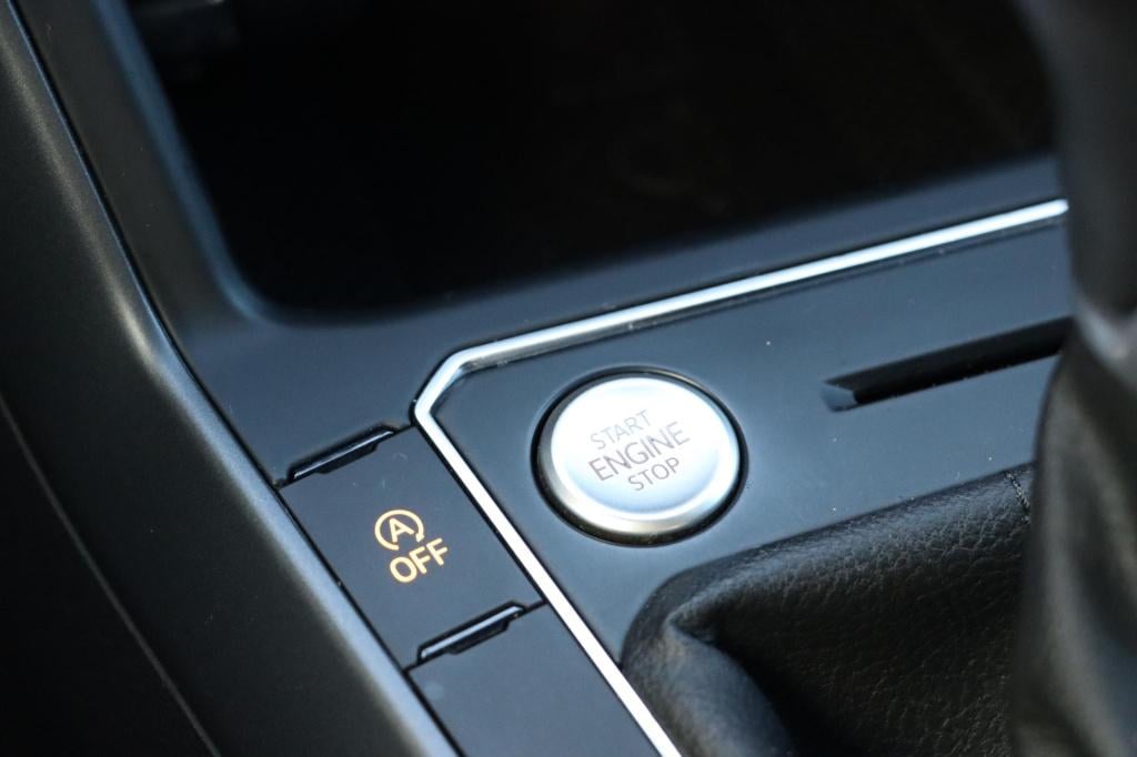 Volkswagen Taigo 1.0 tsi r-line 110pk dsg7 | carplay | adaptive | camera