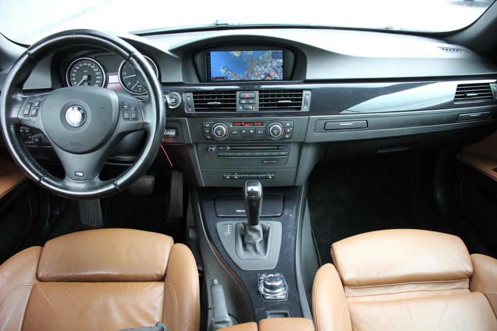BMW 3-serie cabrio 330d executive | leder | navi | btw
