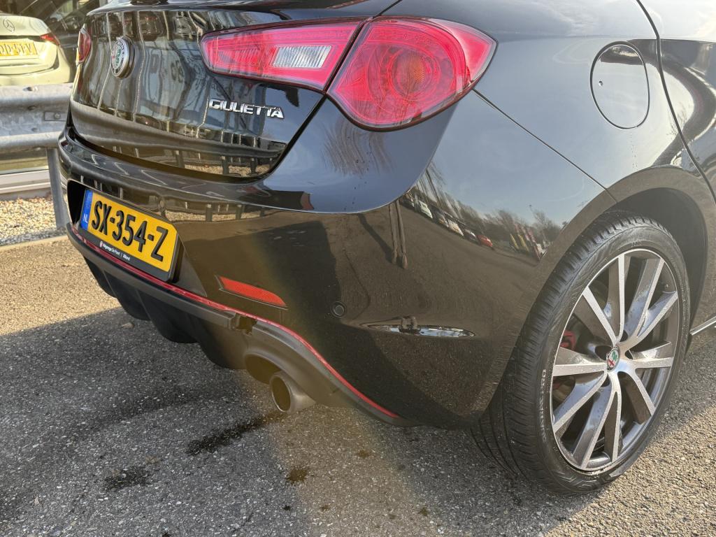 Alfa Romeo Giulietta 1.4 turbo multiair super | nl-auto | pano | leder | na