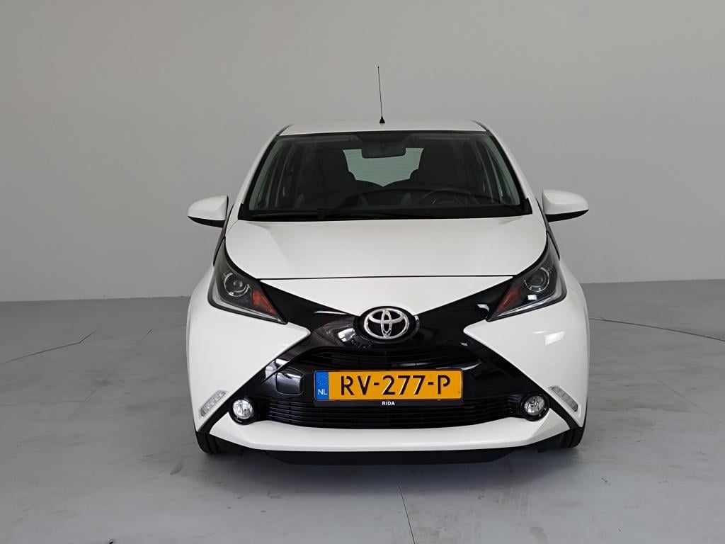 Toyota Aygo 1.0 vvt-i x-play|afneembare trekhaak|cruise control