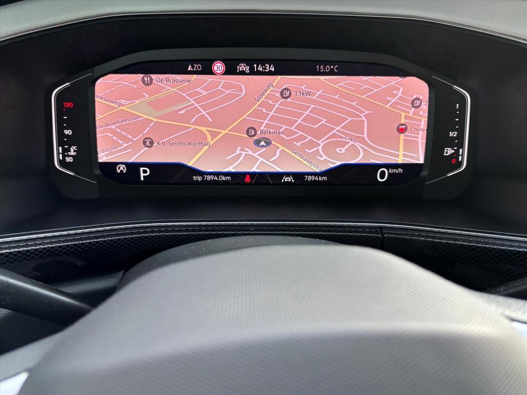 Volkswagen T-cross 1.0 tsi 110pk 7-dsg style| led|trekhaak| dode hoek|adapt