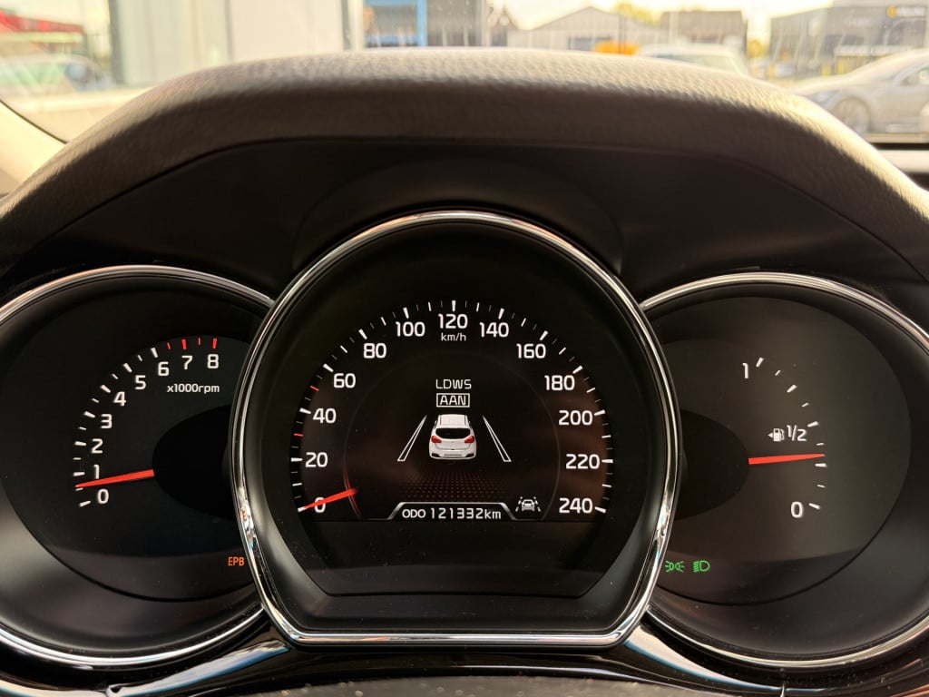 Kia Cee'd sportswagon 1.6 gdi businessline | pano | leder | stoel/stuur ver