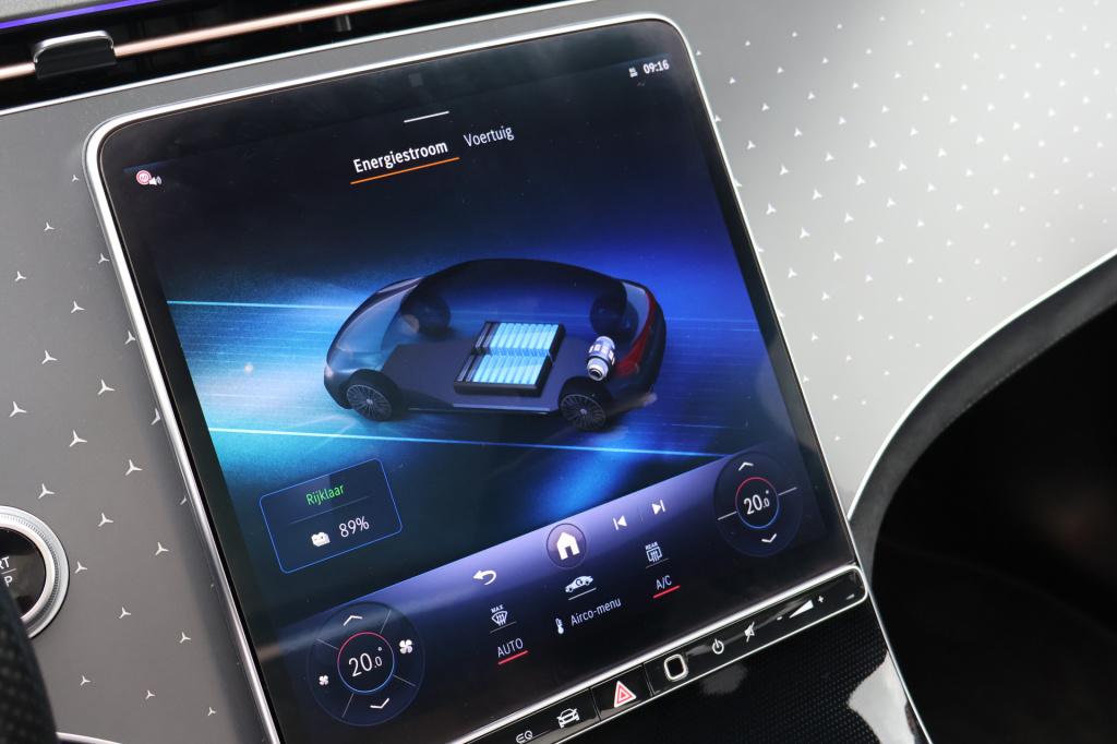 Mercedes-Benz Eqe 300 amg line 89 kwh i panoramadak i burmester i distronic