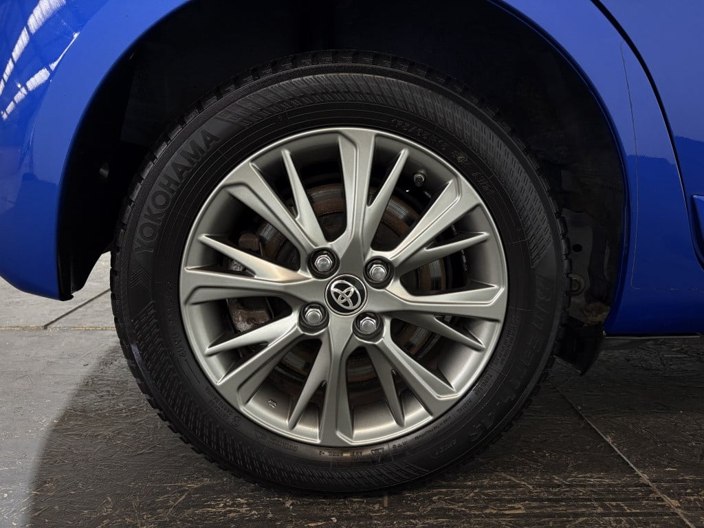 Toyota Yaris 1.5 hybrid executive