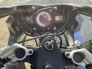 Een uniek wegracer model de yamaha tzr 50 weinig km geheel orginele staat