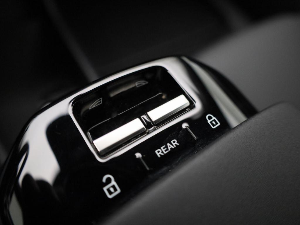 Volvo Ex30 single motor extended range core | automaat | apple carplay / an